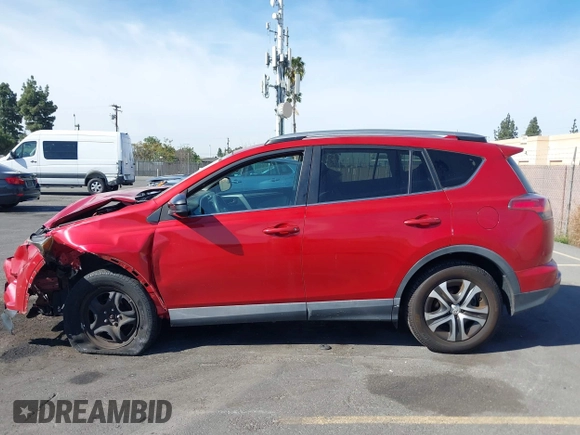 2017 Toyota RAV4 LE z VIN 2T3ZFREV2HW317056, wystawiony jako IAAI lot #41692139 z przebiegiem 66 102 mil mil oraz . Historia ofert i sprzedaży dostępna na DreamBid. Obrazek 14.