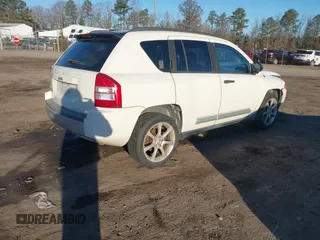 2007 Jeep Compass Limited with VIN 1J8FF57W07D193729, listed as a IAAI auction lot 41337781 with 173,928 mi miles. Bid and sale history available at carsss.com. Image 4.