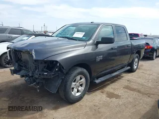2021 Ram 1500 Tradesman z VIN 3C6RR6KG9MG563230, wystawiony jako IAAI lot #41905688 z przebiegiem 81 143 mil mil oraz . Historia ofert i sprzedaży dostępna na DreamBid. Obrazek 18.