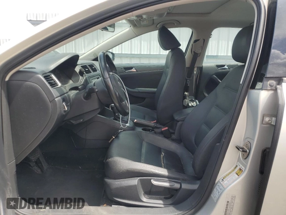 2011 Volkswagen Jetta SE with VIN 3VWDZ7AJ2BM017953, listed as a Copart auction lot 55307495 with 113,672 mi miles and Salvage title. Bid and sale history available at DreamBid. Image 7.