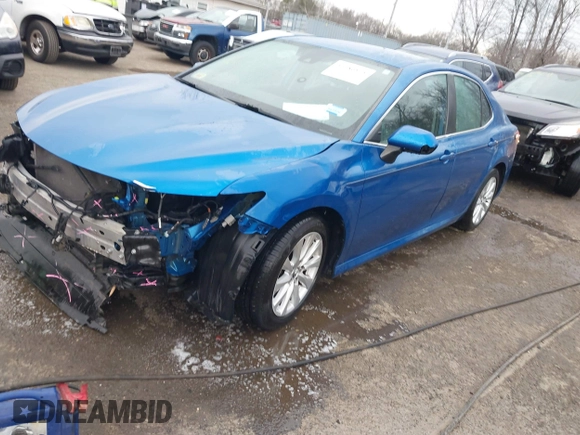 2020 Toyota Camry LE with VIN 4T1C11AK7LU324006, listed as a IAAI auction lot 41486878 with 76,290 mi miles. Bid and sale history available at carsss.com. Image 18.