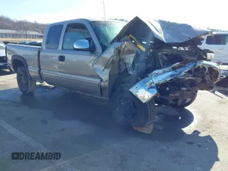 1999 Chevrolet Silverado 1500 LT with VIN 2GCEK19T5X1181582, listed as a IAAI auction lot 41478706 with 175,534 mi miles and . Bid and sale history available at DreamBid. Image 1.