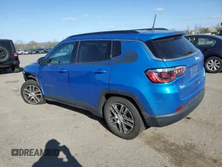 2019 Jeep Compass Latitude with VIN 3C4NJCBB2KT844341, listed as a Copart auction lot 53052675 with 59,709 mi miles and Salvage Title. Bid and sale history available at carsss.com. Image 2.