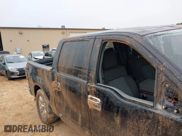 2004 Ford F-150 XLT with VIN 1FTPW145X4KC47898, listed as a IAAI auction lot 41617178 with 196,584 mi miles. Bid and sale history available at carsss.com. Image 14.