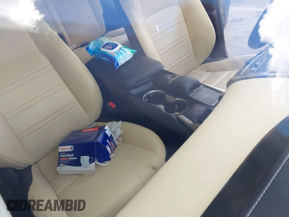 2020 Lexus NX 300 z VIN JTJAARBZ2L5000247, wystawiony jako IAAI lot #42271805 z przebiegiem 77 744 mil mil oraz . Historia ofert i sprzedaży dostępna na DreamBid. Obrazek 5.