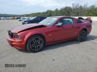 2005 Ford Mustang GT Deluxe z VIN 1ZVHT82H155104385, wystawiony jako Copart lot #58784554 z przebiegiem 66 836 mil mil oraz Nie do naprawy • Non repairable. Historia ofert i sprzedaży dostępna na DreamBid. Obrazek 1.