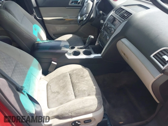 2014 Ford Explorer XLT with VIN 1FM5K7D84EGB33198, listed as a IAAI auction lot 42119557 with 161,242 mi miles. Bid and sale history available at carsss.com. Image 5.
