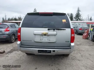 2010 Chevrolet Suburban LS with VIN 1GNUKHE33AR254447, listed as a IAAI auction lot 41727372 with 178,798 mi miles. Bid and sale history available at carsss.com. Image 16.