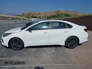 2020 Kia Forte GT-Line with VIN 3KPF34AD1LE260672, listed as a IAAI auction lot 39477221 with 54,542 mi miles. Bid and sale history available at carsss.com. Image 14.
