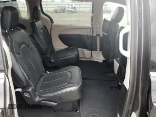 2018 Chrysler Pacifica Limited z VIN 2C4RC1GG6JR357777, wystawiony jako Copart lot #51124505 z przebiegiem 65 342 mil mil oraz Szkody całkowita. Historia ofert i sprzedaży dostępna na DreamBid. Obrazek 11.