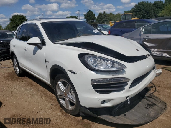 2014 Porsche Cayenne S Hybrid with VIN WP1AE2A26ELA50374, listed as a Copart auction lot 68050454 with 169,444 mi miles and Salvage title. Bid and sale history available at DreamBid. Image 4.