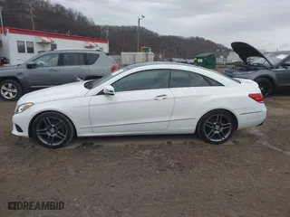 2015 Mercedes-Benz E-Class E 400 with VIN WDDKJ6HB7FF294796, listed as a IAAI auction lot 41800037 with 77,656 mi miles. Bid and sale history available at carsss.com. Image 14.