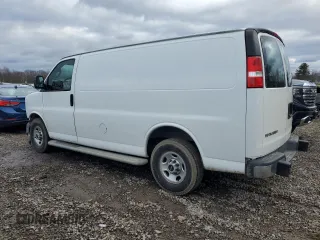 2020 GMC Savana Cargo Van with VIN 1GTW7AFG0L1160216, listed as a Copart auction lot 85628164 with 76,682 mi miles and Salvage Title. Bid and sale history available at carsss.com. Image 2.