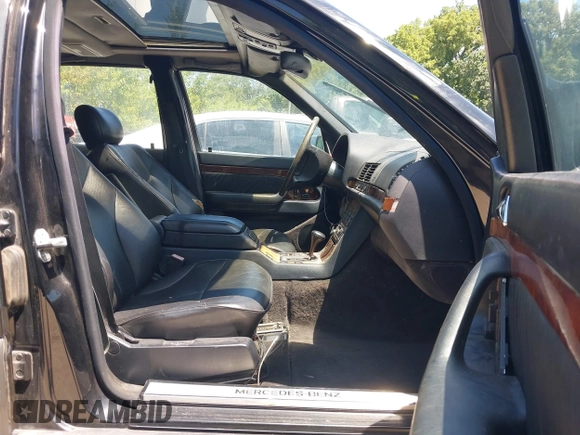 1995 Mercedes-Benz S с VIN WDBGA51E1SA220942, выставлен на аукционе IAAI как лот 42676222 с пробегом 204 200 миль миль и . История ставок и продаж доступна на DreamBid. Изображение 5.