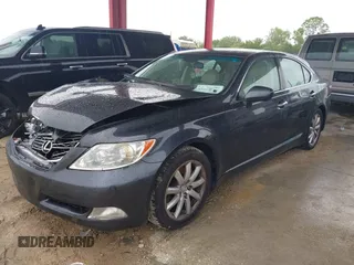 2007 Lexus LS 460 z VIN JTHBL46F275041387, wystawiony jako IAAI lot #42417384 z przebiegiem 154 787 mil mil oraz . Historia ofert i sprzedaży dostępna na DreamBid. Obrazek 17.