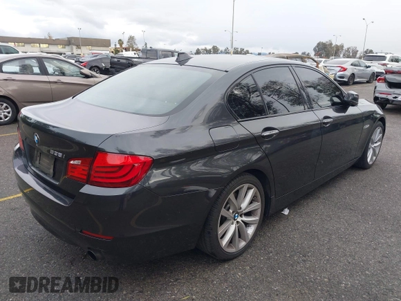 2011 BMW 5 Series 535i with VIN WBAFR7C53BC603149, listed as a IAAI auction lot 41424588 with 161,404 mi miles and . Bid and sale history available at carsss.com. Image 4.