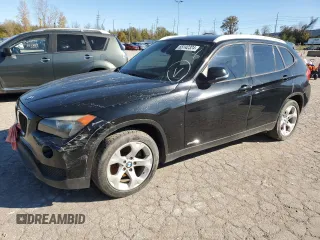 2013 BMW X1 28i with VIN WBAVM1C51DVW41493, listed as a Copart auction lot 87848095 with 0 mi miles and Clean Title. Bid and sale history available at carsss.com. Image 1.
