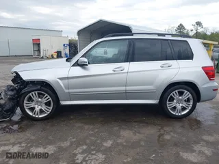 2014 Mercedes-Benz GLK-Class GLK 350 with VIN WDCGG8JB3EG268686, listed as a IAAI auction lot 42010890 with 134,085 mi miles. Bid and sale history available at carsss.com. Image 14.