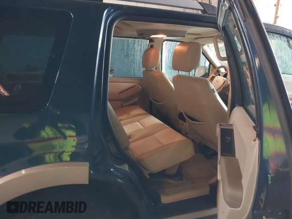2006 Ford Explorer Eddie Bauer z VIN 1FMEU748X6UB09159, wystawiony jako IAAI lot #41951982 z przebiegiem 209 730 mil mil oraz . Historia ofert i sprzedaży dostępna na DreamBid. Obrazek 8.