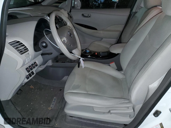 2015 Nissan LEAF SV with VIN 1N4AZ0CP2FC328424, listed as a Copart auction lot 76894983 with 47,224 mi miles and . Bid and sale history available at DreamBid. Image 7.