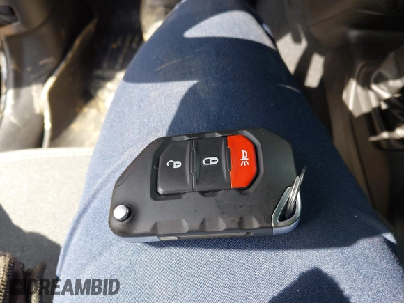 2024 Jeep Wrangler Willys z VIN 1C4RJXN60RW317717, wystawiony jako IAAI lot #42017788 z przebiegiem 10 096 mil mil oraz . Historia ofert i sprzedaży dostępna na DreamBid. Obrazek 11.