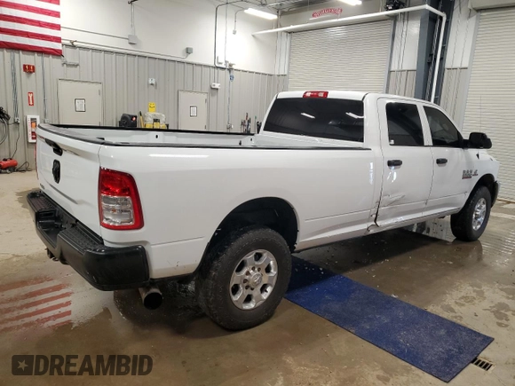 2017 Ram 2500 Tradesman z VIN 3C6UR5HL6HG680133, wystawiony jako Copart lot #50215825 z przebiegiem 184 491 mil mil oraz Czysty tytuł • Clean title. Historia ofert i sprzedaży dostępna na DreamBid. Obrazek 3.