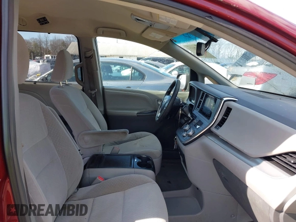 2015 Toyota Sienna LE AAS with VIN 5TDKK3DC9FS546455, listed as a IAAI auction lot 41674823 with 94,941 mi miles. Bid and sale history available at carsss.com. Image 5.