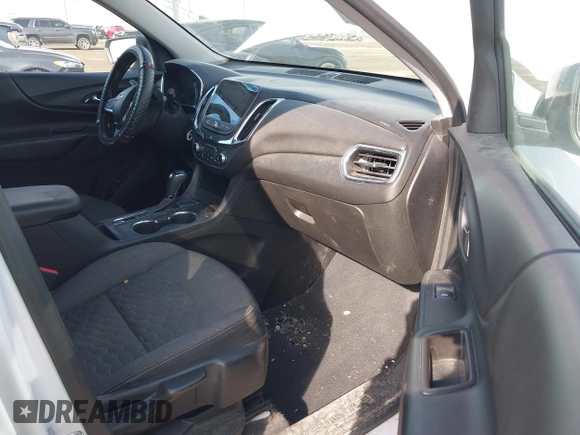 2019 Chevrolet Equinox LT with VIN 2GNAXVEXXK6221349, listed as a IAAI auction lot 41806959 with 129,382 mi miles. Bid and sale history available at carsss.com. Image 5.