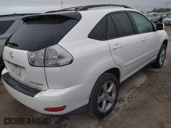 2005 Lexus RX 330 with VIN JTJGA31UX50054571, listed as a IAAI auction lot 42193763 with 215,321 mi miles. Bid and sale history available at carsss.com. Image 4.