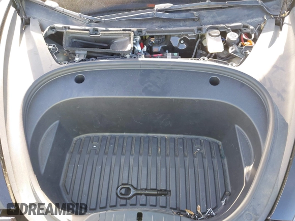 2022 Tesla Model 3 with VIN 5YJ3E1EA9NF295890, listed as a IAAI auction lot 41175917 with 42,230 mi miles and . Bid and sale history available at DreamBid. Image 10.