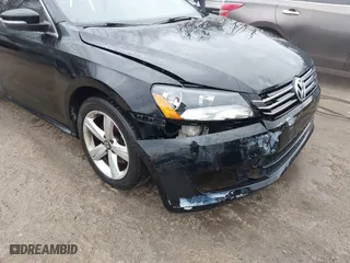 2013 Volkswagen Passat SE with VIN 1VWBP7A33DC114324, listed as a IAAI auction lot 41609521 with 110,229 mi miles. Bid and sale history available at carsss.com. Image 6.