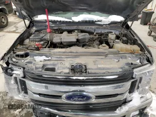 2018 Ford F-250 XL z VIN 1FT7X2B61JEB71609, wystawiony jako Copart lot #45167395 z przebiegiem 107 493 mil mil oraz Szkoda całkowita • Salvage title. Historia ofert i sprzedaży dostępna na DreamBid. Obrazek 11.