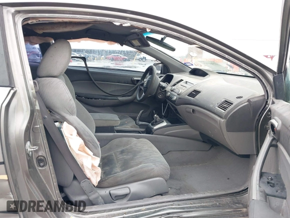2006 Honda Civic Cpe LX with VIN 2HGFG11686H559025, listed as a IAAI auction lot 41564965 with 279,475 mi miles. Bid and sale history available at carsss.com. Image 5.