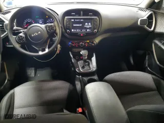 2022 Kia Soul LX with VIN KNDJ23AU9N7837961, listed as a Copart auction lot 43107585 with 34,027 mi miles and Non Repairable. Bid and sale history available at carsss.com. Image 8.