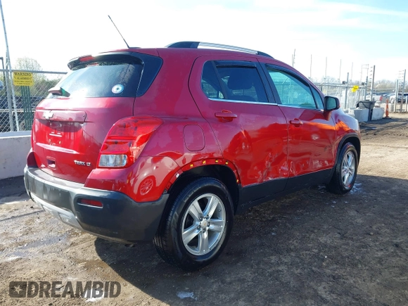 2015 Chevrolet Trax LT with VIN KL7CJLSB4FB110554, listed as a IAAI auction lot 42000016 with 125,959 mi miles. Bid and sale history available at carsss.com. Image 4.