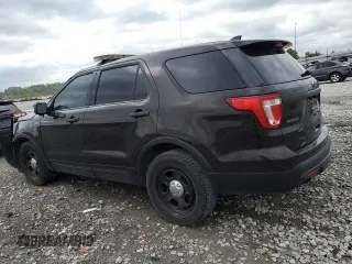 2017 Ford Police Interceptor Utility z VIN 1FM5K8AR0HGC25366, wystawiony jako Copart lot #53962255 z przebiegiem 130 821 mil mil oraz Szkoda całkowita • Salvage title. Historia ofert i sprzedaży dostępna na DreamBid. Obrazek 2.
