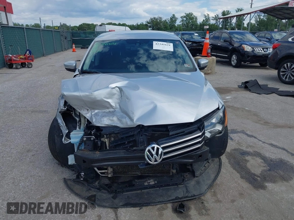 2013 Volkswagen Passat SE z VIN 1VWBP7A38DC123553, wystawiony jako IAAI lot #42341621 z przebiegiem 178 504 mil mil oraz . Historia ofert i sprzedaży dostępna na DreamBid. Obrazek 13.