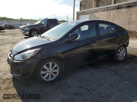 2012 Hyundai Accent GLS z VIN KMHCU4AE5CU059573, wystawiony jako Copart lot #51842315 z przebiegiem 232 144 mil mil oraz Nie do naprawy. Historia ofert i sprzedaży dostępna na DreamBid. Obrazek 1.