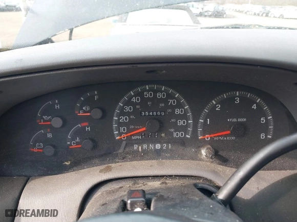 1998 Ford F-150 Standard with VIN 1FTZF18W0WNC16138, listed as a IAAI auction lot 41688951 with 354,669 mi miles. Bid and sale history available at carsss.com. Image 7.