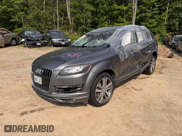 2013 Audi Q7 Premium Plus z VIN WA1LGAFE1DD003337, wystawiony jako Copart lot #61694855 z przebiegiem Nie podano mil oraz Czysty tytuł • Clean title. Historia ofert i sprzedaży dostępna na DreamBid. Obrazek 2.
