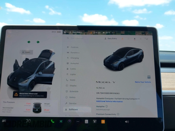 2024 Tesla Model Y with VIN 7SAYGDED3RF019063, listed as a IAAI auction lot 42061888 with 13,763 mi miles and . Bid and sale history available at DreamBid. Image 7.