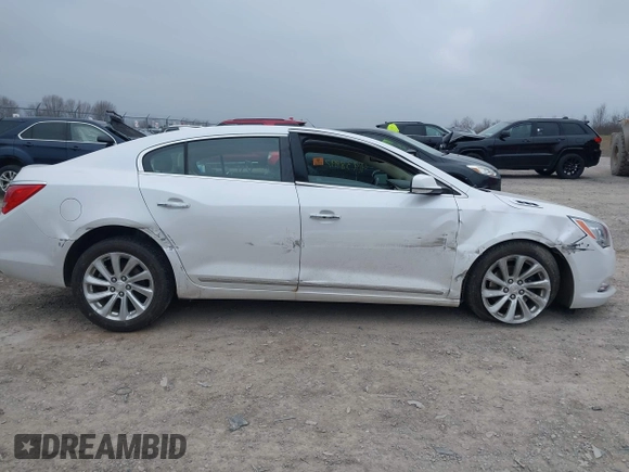 2015 Buick LaCrosse Leather with VIN 1G4GB5G36FF182472, listed as a IAAI auction lot 41938997 with 86,955 mi miles. Bid and sale history available at carsss.com. Image 14.