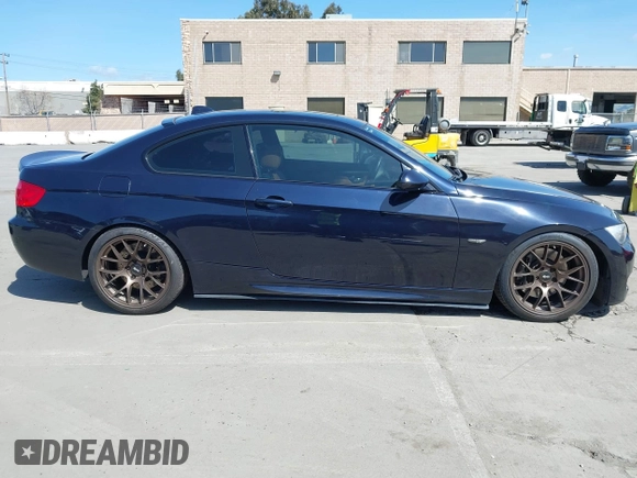 2009 BMW 3 Series 335i with VIN WBAWB73509P158425, listed as a IAAI auction lot 41844083 with 89,684 mi miles and . Bid and sale history available at DreamBid. Image 14.