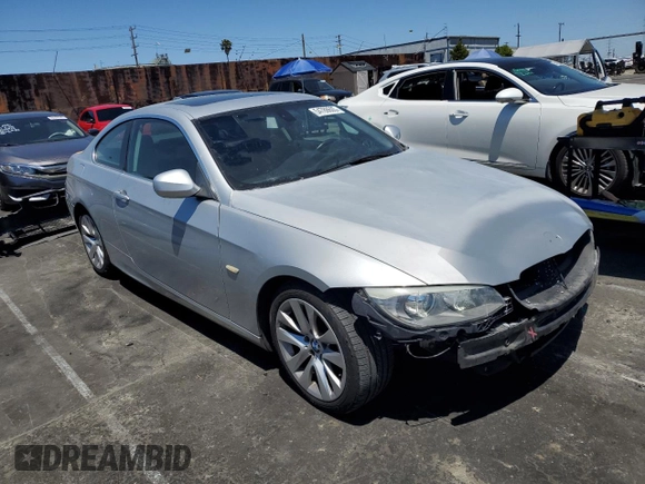 2013 BMW 3 Series 328i z VIN WBAKE5C57DJ107462, wystawiony jako Copart lot #54788605 z przebiegiem 118 763 mil mil oraz Szkoda całkowita • Salvage title. Historia ofert i sprzedaży dostępna na DreamBid. Obrazek 4.