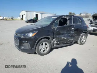 2020 Chevrolet Trax LS with VIN 3GNCJKSB4LL130785, listed as a Copart auction lot 47411205 with 28,359 mi miles and Salvage Title. Bid and sale history available at carsss.com. Image 1.