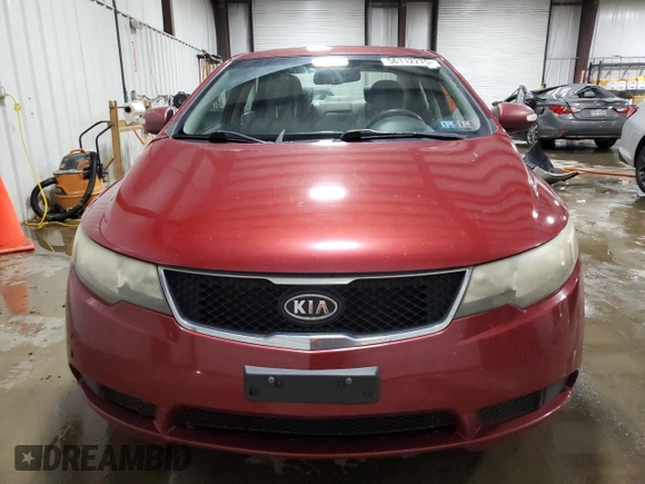2010 Kia Forte EX z VIN KNAFU4A22A5236916, wystawiony jako Copart lot #56112275 z przebiegiem 186 959 mil mil oraz Szkody całkowita. Historia ofert i sprzedaży dostępna na DreamBid. Obrazek 5.