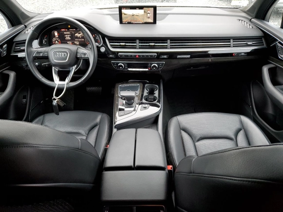 2019 Audi Q7 Prestige z VIN WA1VAAF7XKD033865, wystawiony jako Copart lot #50088745 z przebiegiem 82 716 mil mil oraz Szkoda całkowita • Salvage title. Historia ofert i sprzedaży dostępna na DreamBid. Obrazek 8.