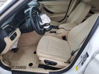2015 BMW 3 Series 328i с VIN WBA3A5G52FNS89321, выставлен на аукционе Copart как лот 59437105 с пробегом 98 434 миль миль и Списание • Salvage title. История ставок и продаж доступна на DreamBid. Изображение 7.