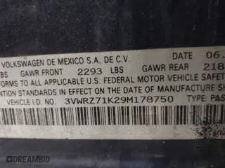 2009 Volkswagen Jetta Sedan SE with VIN 3VWRZ71K29M178750, listed as a IAAI auction lot 41725074 with 161,104 mi miles. Bid and sale history available at carsss.com. Image 9.