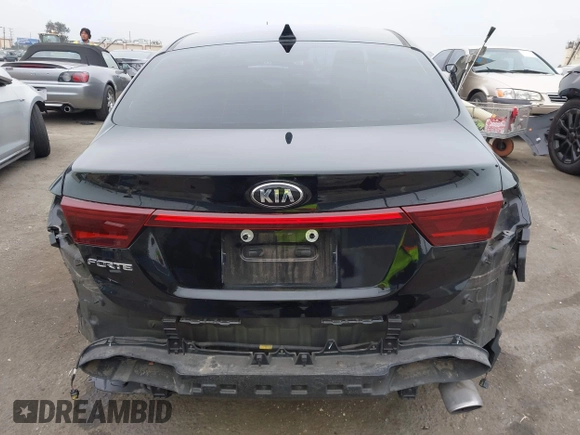 2021 Kia Forte LXS z VIN 3KPF24AD8ME284245, wystawiony jako IAAI lot #42451746 z przebiegiem 56 975 mil mil oraz . Historia ofert i sprzedaży dostępna na DreamBid. Obrazek 17.